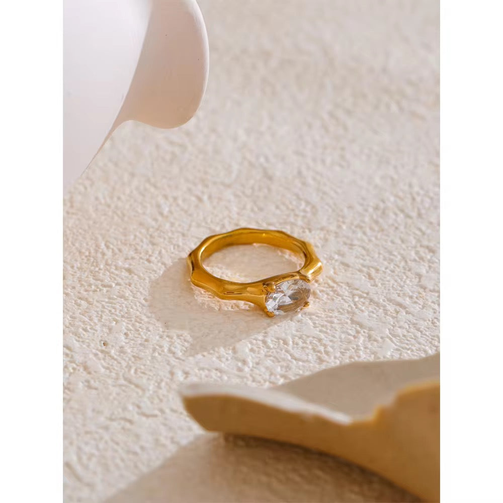 Ovaly Solitaire Ring