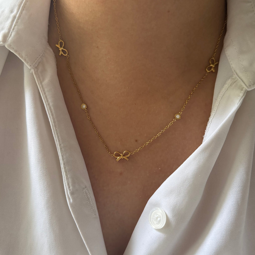 Bow Drip Necklace