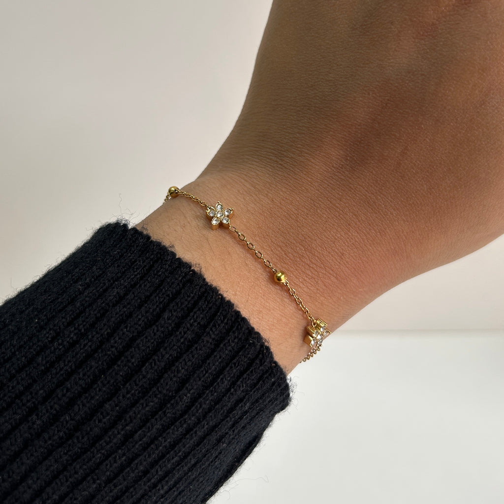 Petite Dainty Bracelet