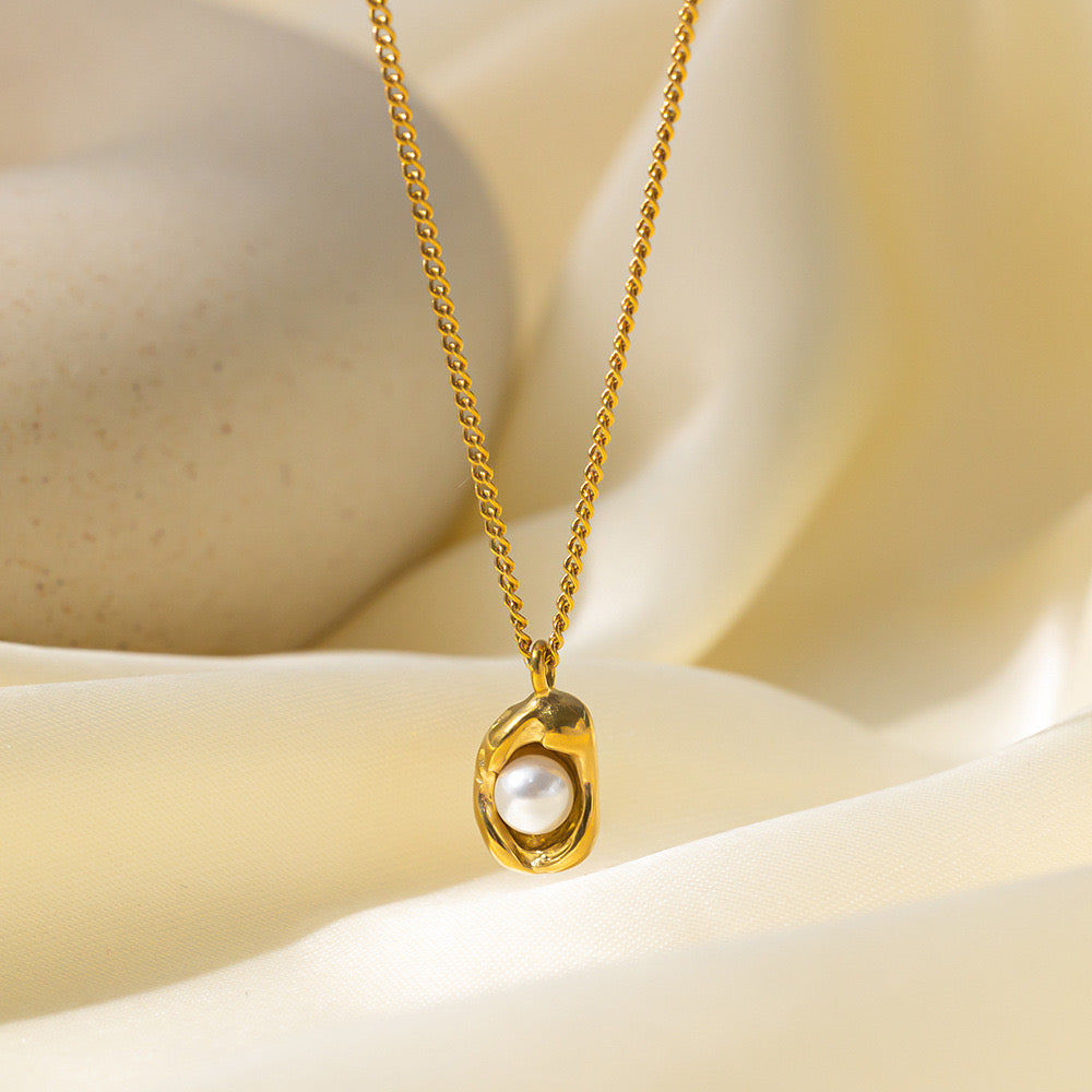 Pearl Necklace
