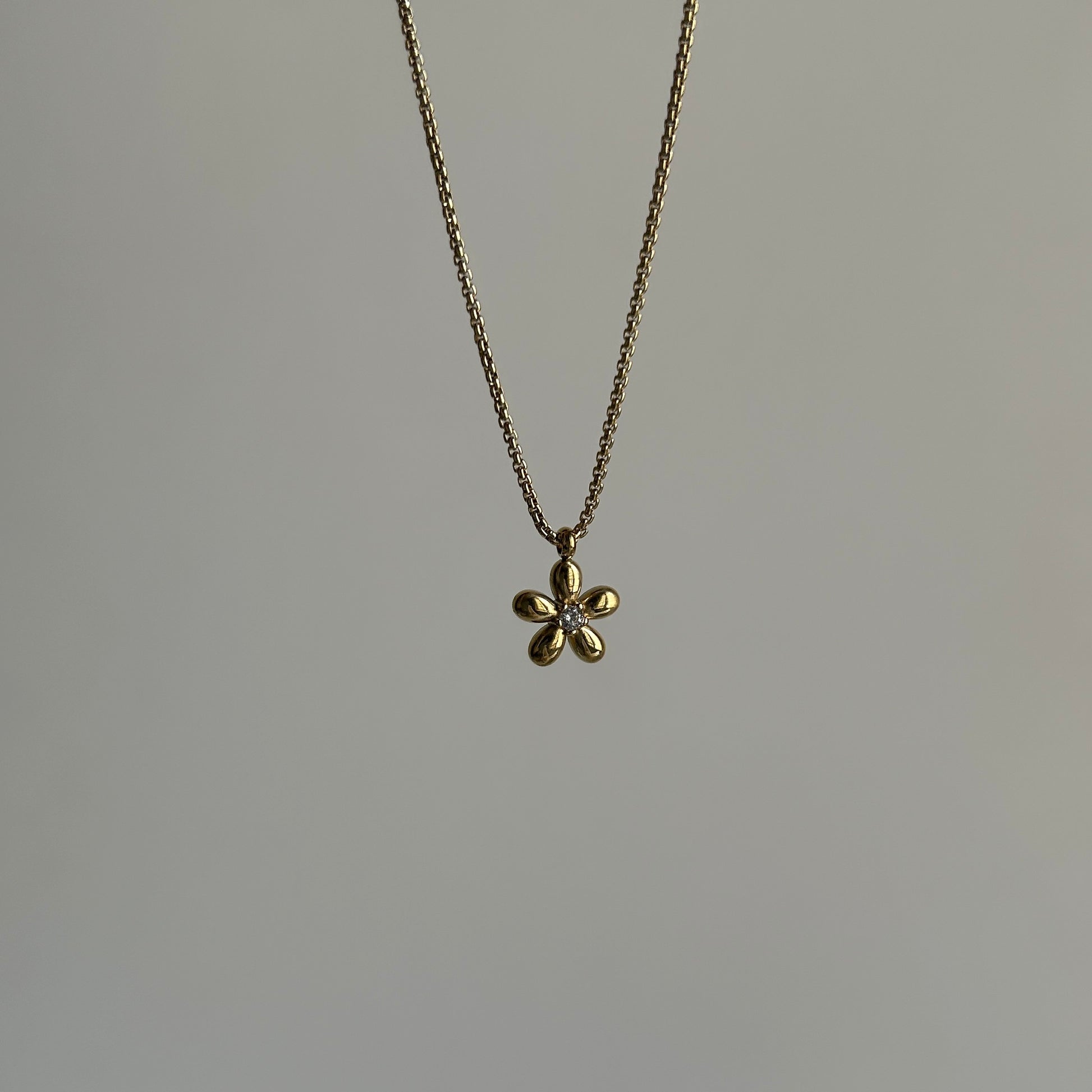 Primrose Necklace