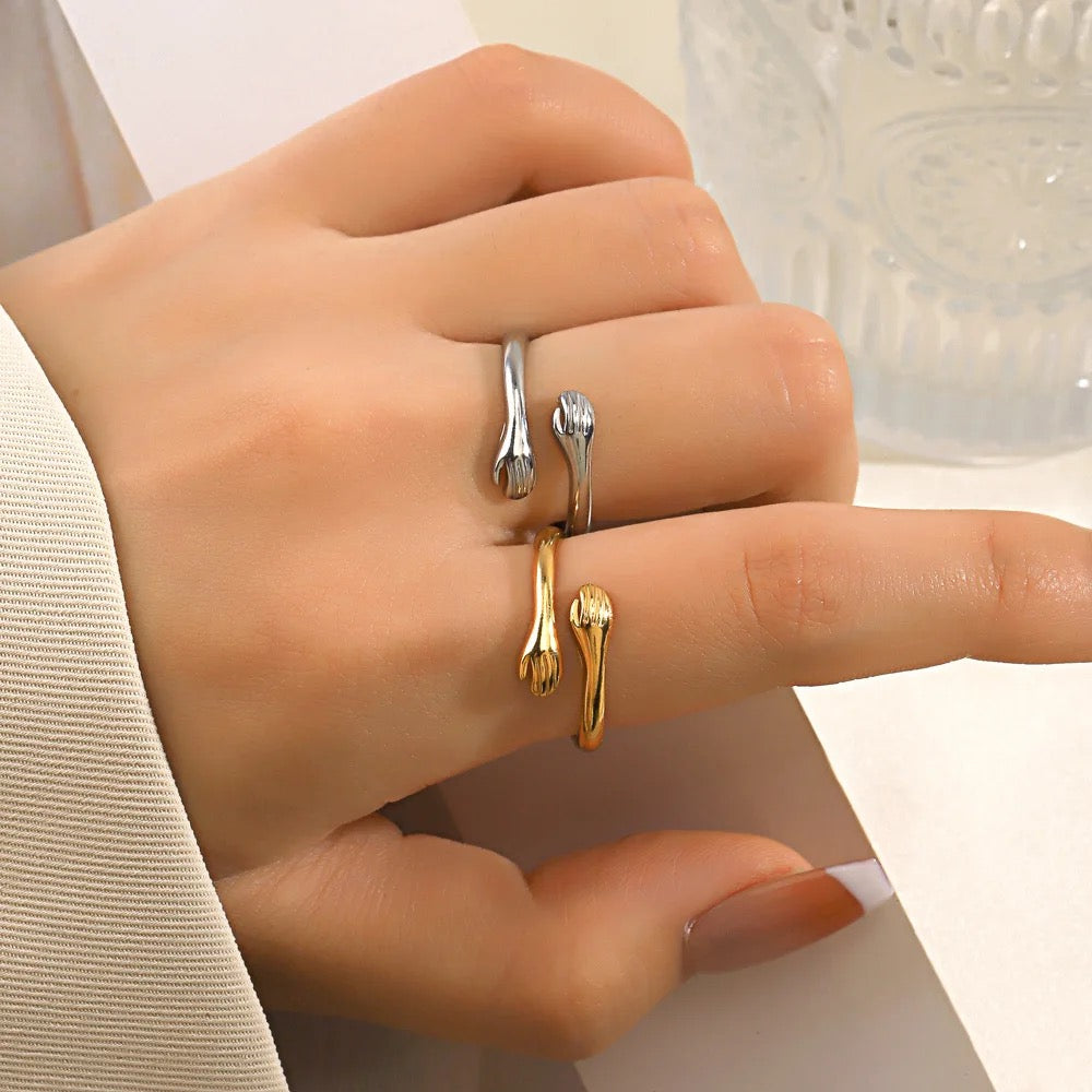 Hug Ring