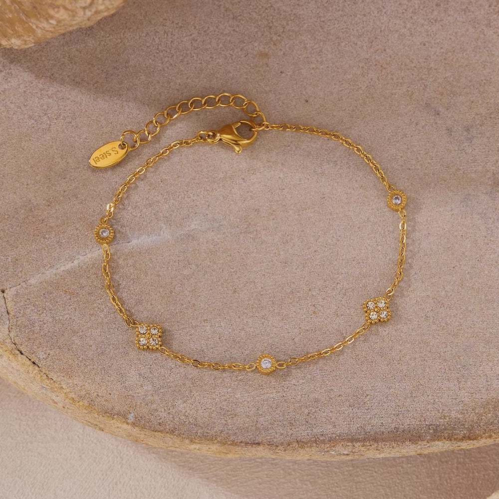 Lumi Dainty Bracelet