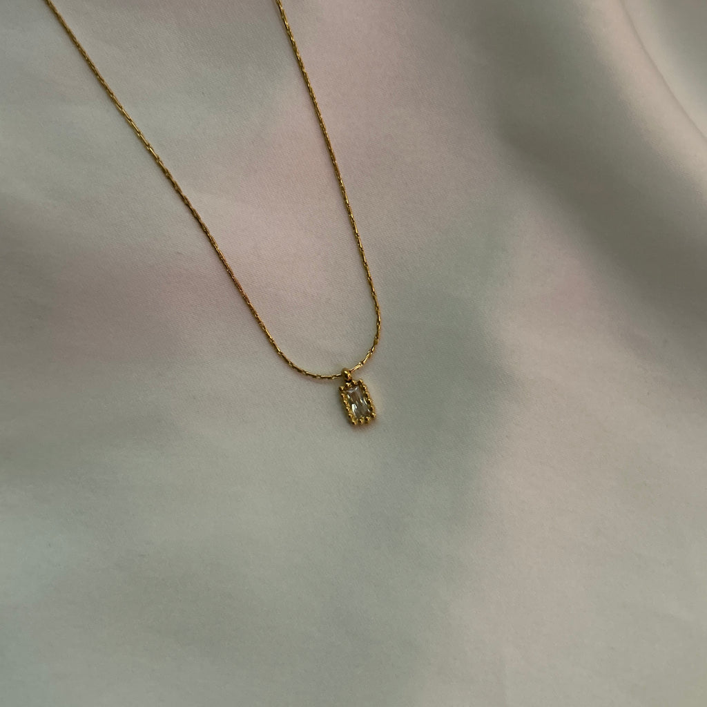 Avery Necklace